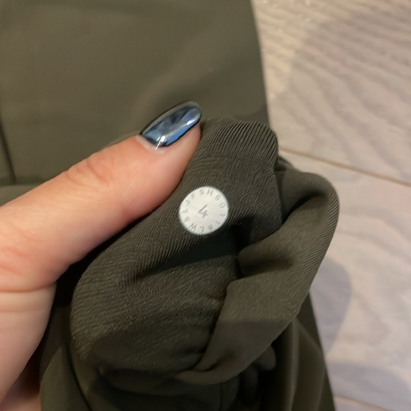 Lululemon align leggings size 4 - Picture 2 of 2